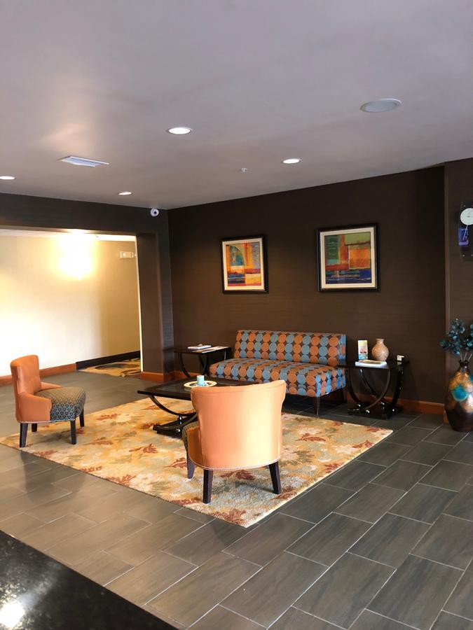 Countryview Inn & Suites Robinson Exterior foto